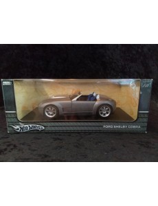 FORD SHELBY COBRA 1/18