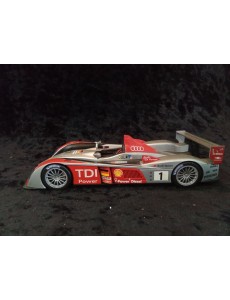 AUDI R10 1/18