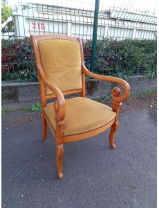 FAUTEUIL CROSSE VELOUR JAUNE 