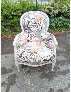 FAUTEUIL STYLE LOUIS XVI...