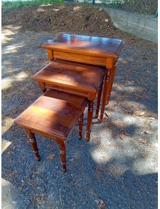 LOT DE 3 TABLES GIGOGNES