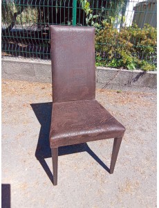LOT DE 4 CHAISES MARRONS
