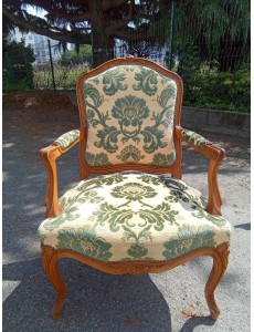 PAIRE DE FAUTEUIL STYLE...