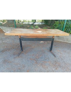 TABLE SCANDINAVE RELEVABLE...
