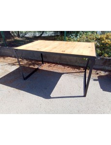 TABLE STYLE INDUSTRIEL 