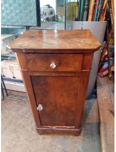 TABLE DE NUIT ANCIENNE 1...