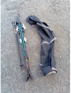 PAIRE DE SKI SCOTT + BÂTON