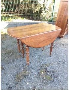 TABLE A VOLET 6 PIEDS STYLE...