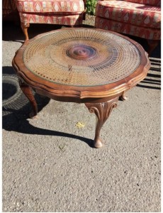 TABLE BASSE RONDE STYLE...