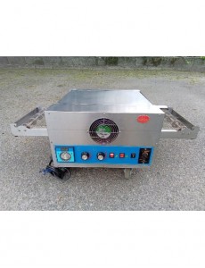 FOUR A PIZZA A CONVOYEUR 