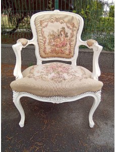 FAUTEUIL STYLE LOUIS XV...